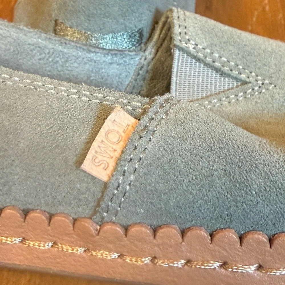 NWOB Tom’s Alparagata Sage Green Suede Wrap Espadriille Ladies Size 7